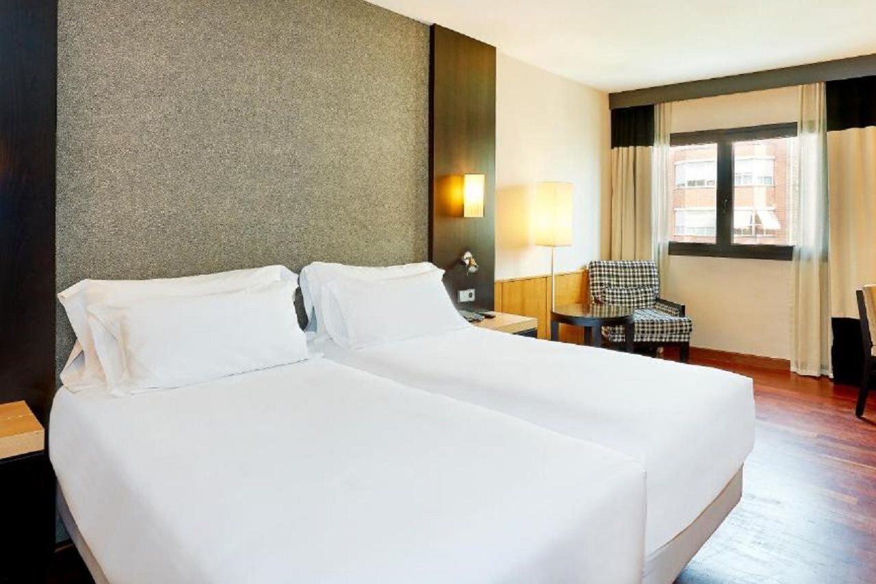 Hotel Nh Ciudad De Valenza Esterno foto